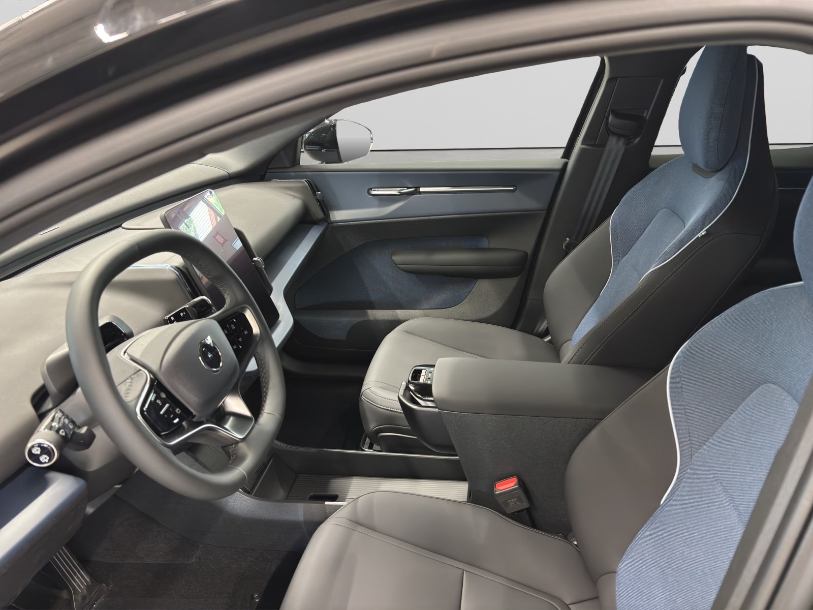 VOLVO EX30 Plus XCENTRIC Black Edition, Elektro, Neuwagen, Automatik - 4