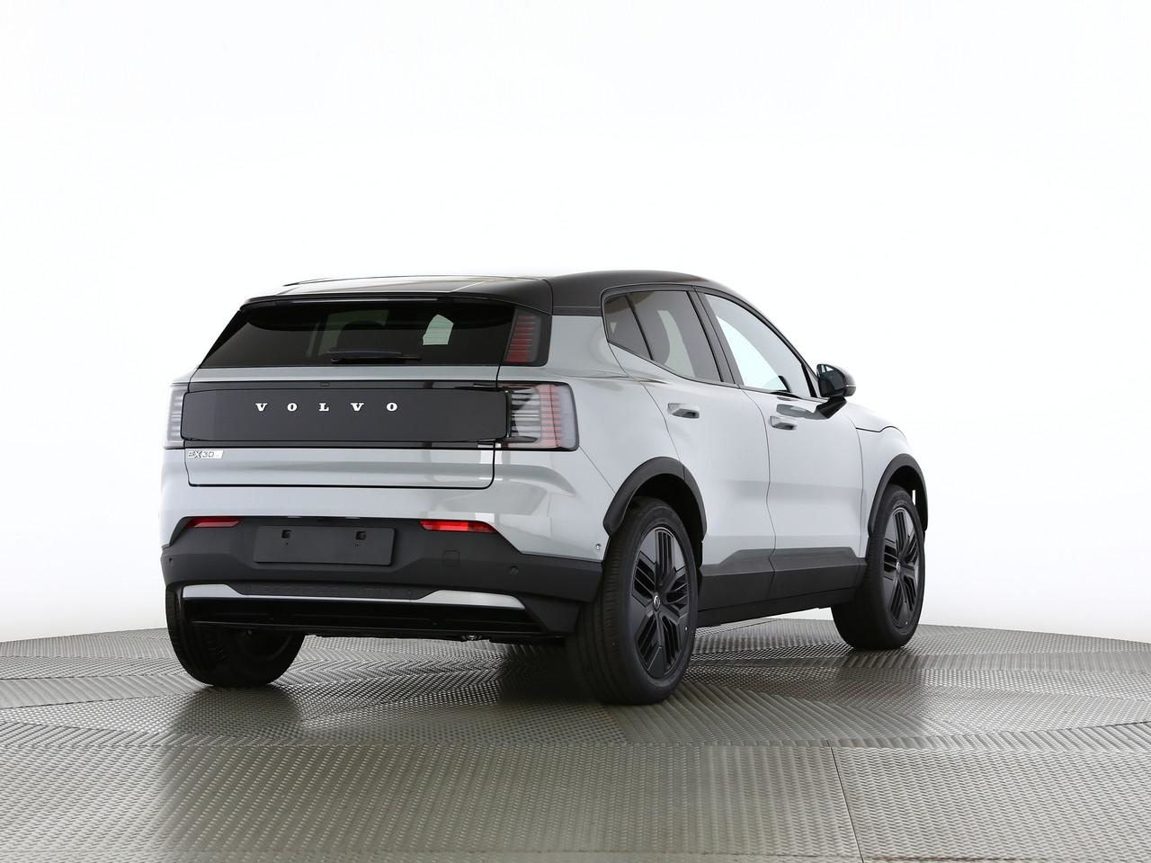 VOLVO EX30 CC P8 Ultra AWD, Électrique, Voiture nouvelle, Automatique - 2