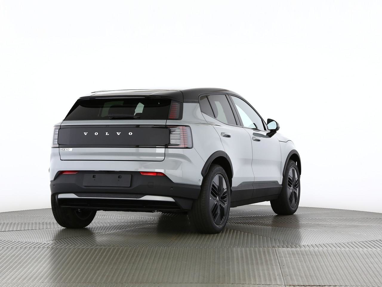 VOLVO EX30 CC P8 Ultra AWD, Électrique, Voiture nouvelle, Automatique - 2
