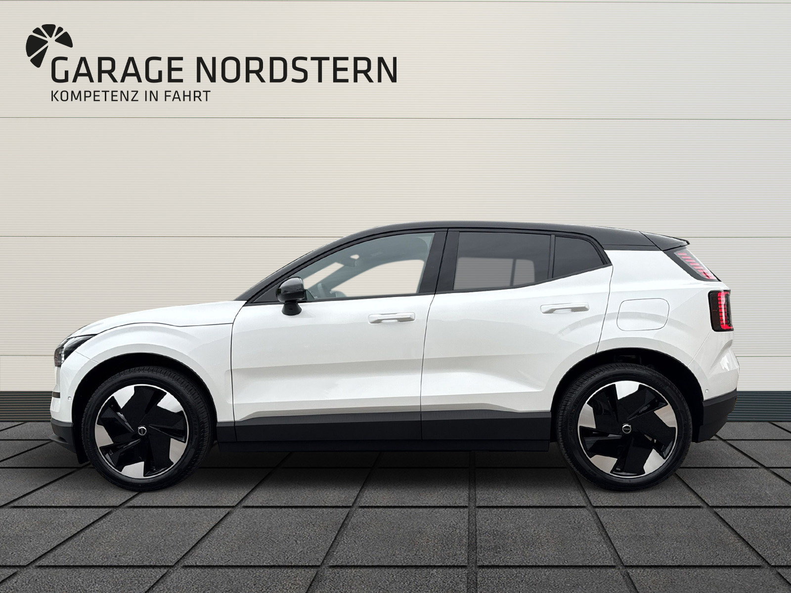 VOLVO EX30 E60 Twin Ultra Performance AWD, Elettrica, Auto nuove, Automatico - 2