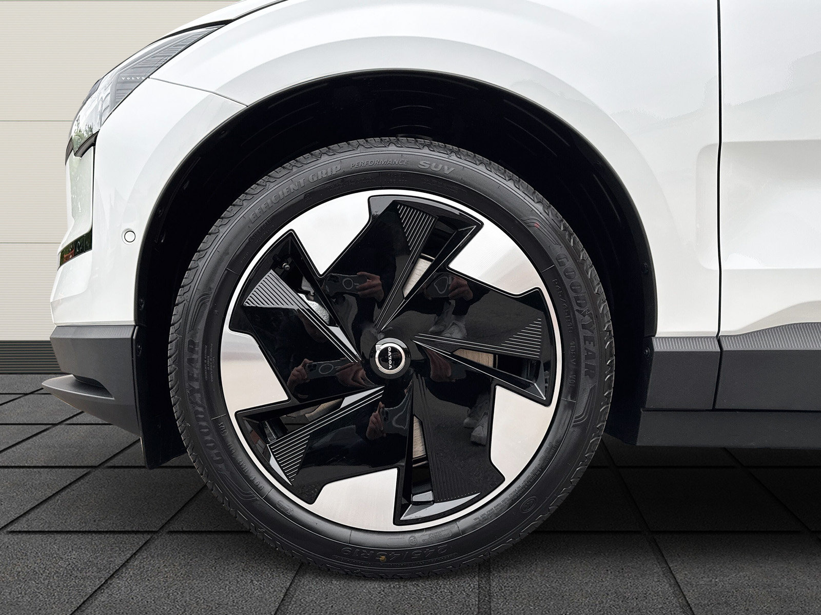 VOLVO EX30 E60 Twin Ultra Performance AWD, Elettrica, Auto nuove, Automatico - 5