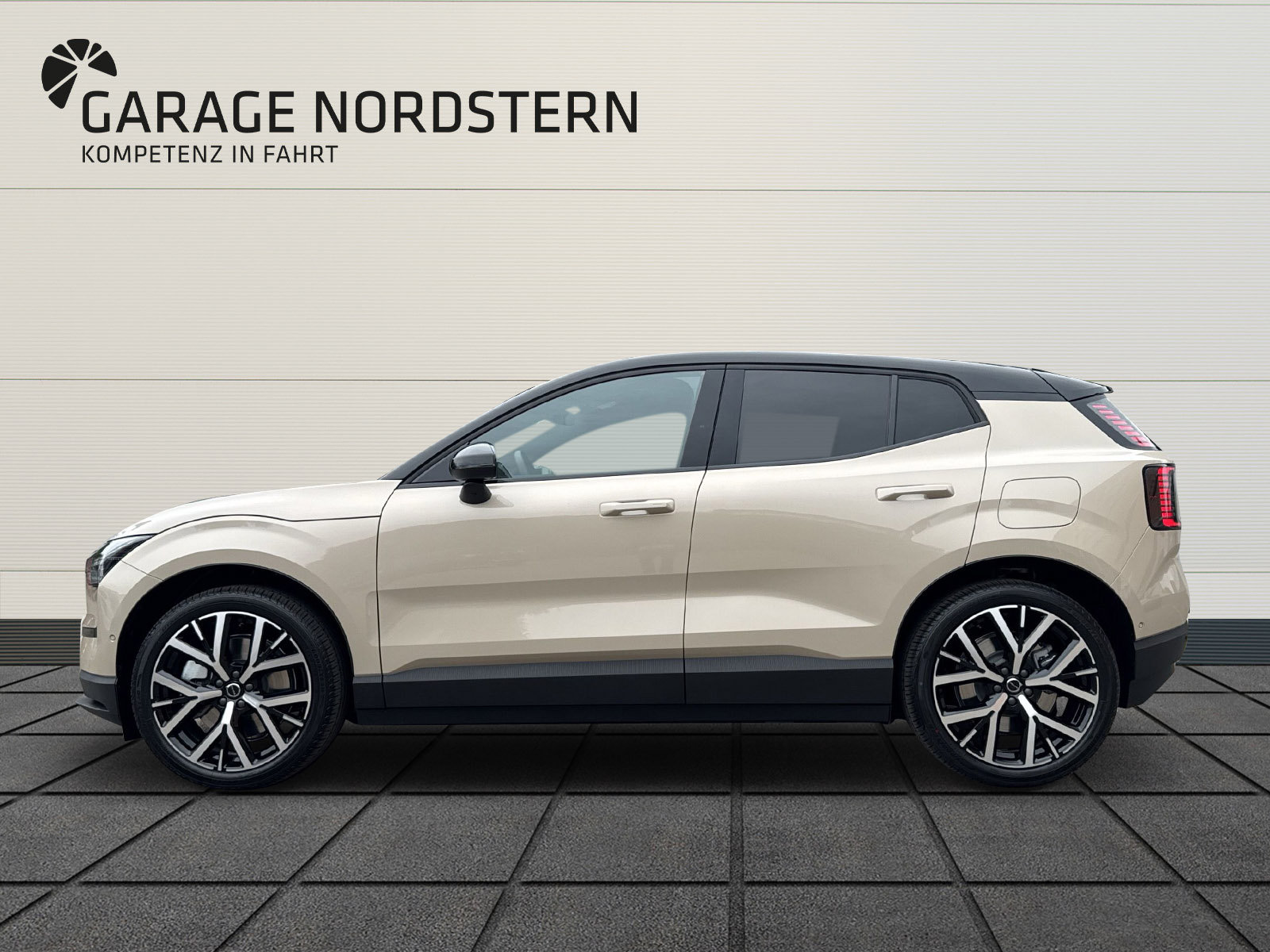 VOLVO EX30 E60 Twin Ultra Performance AWD, Elettrica, Auto nuove, Automatico - 2