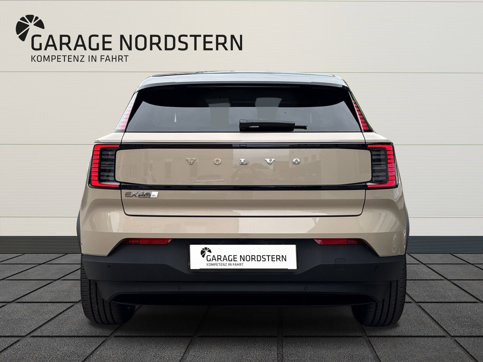 VOLVO EX30 E60 Twin Ultra Performance AWD, Elettrica, Auto nuove, Automatico - 4