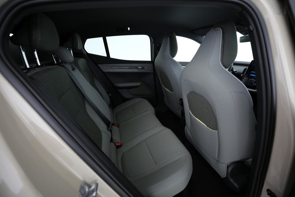VOLVO EX30 P5 Longe Range Plus, Électrique, Voiture nouvelle, Automatique - 7