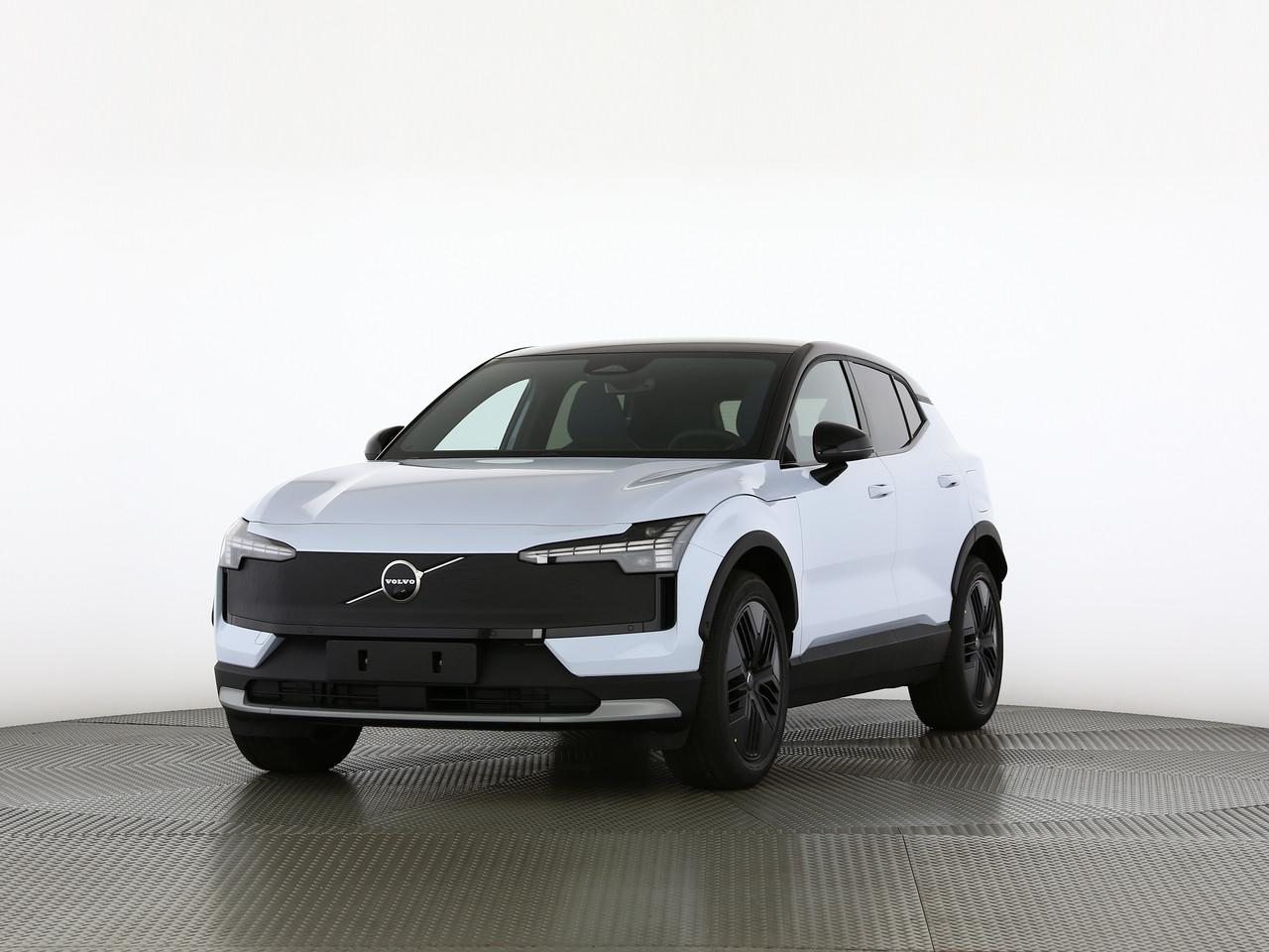 VOLVO EX30 CC P8 Ultra AWD