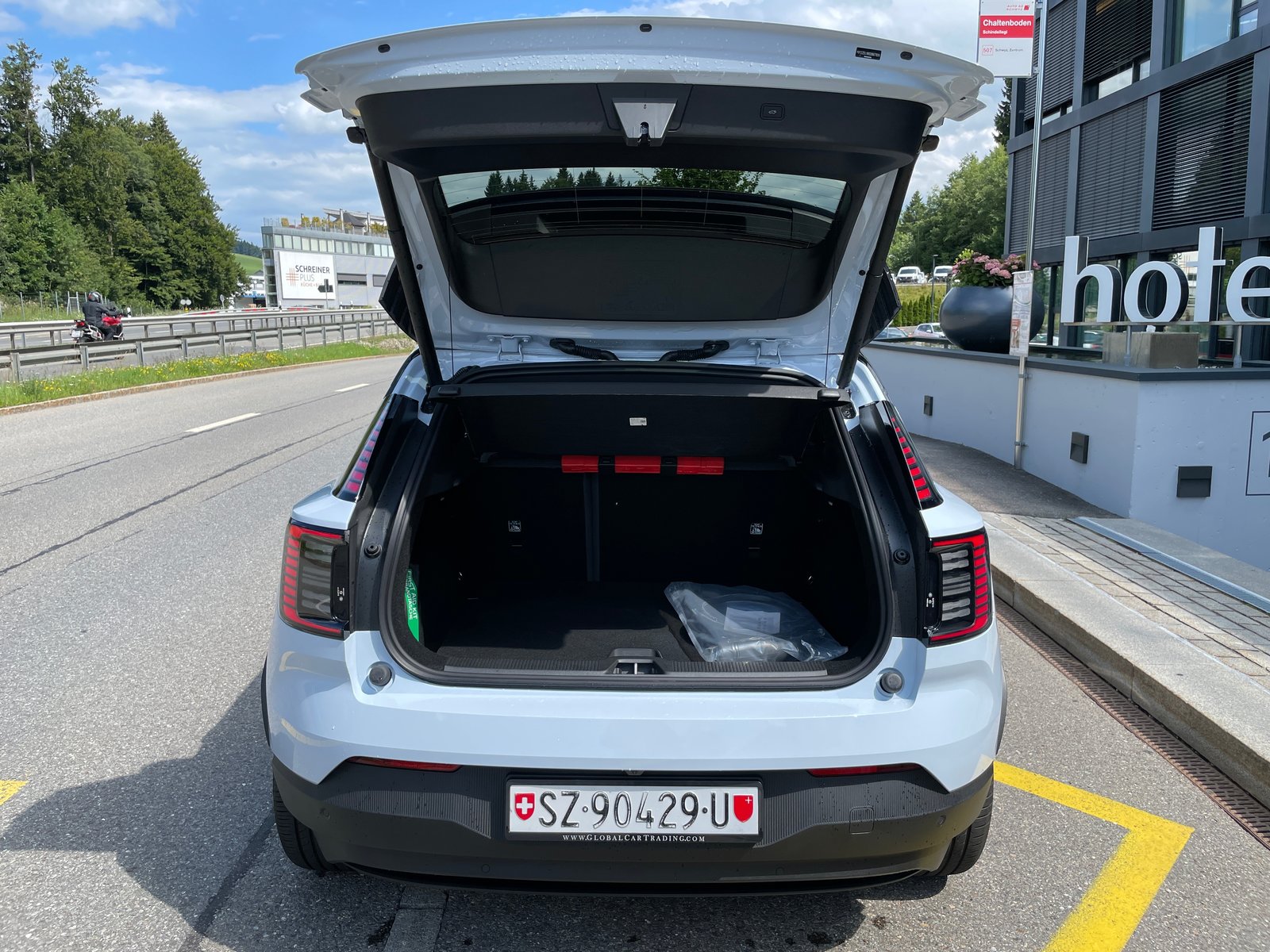 VOLVO EX30 E60 69kWh Single Motor Extended Range Plus, Elektro, Neuwagen, Automatik - 7