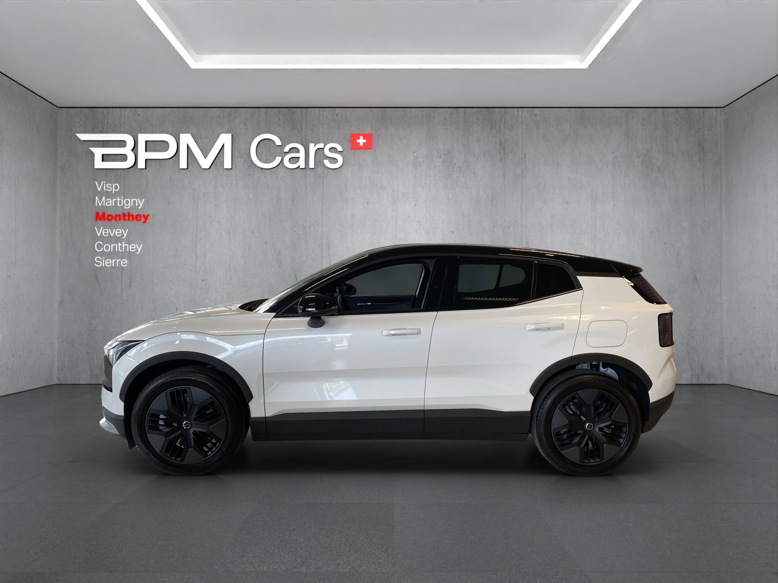 VOLVO EX30 Cross Country E60 69kWh Twin Performance AWD, Elettrica, Auto nuove, Automatico - 4