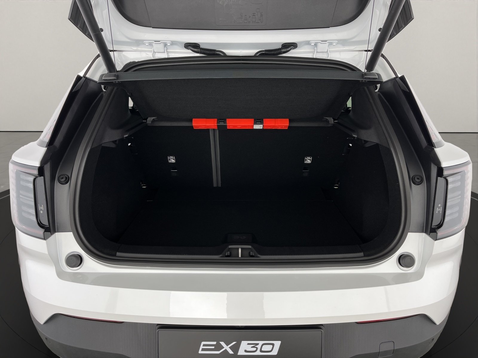 VOLVO EX30 CC P8 Ultra AWD, Électrique, Voiture nouvelle, Automatique - 6