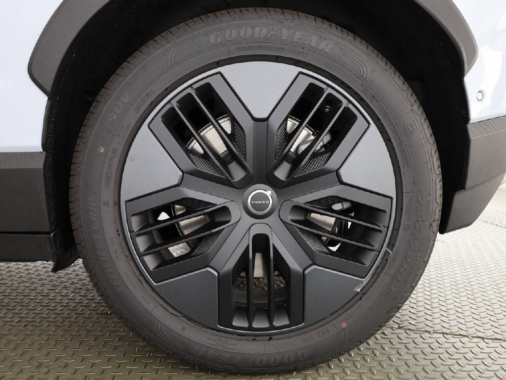 VOLVO EX30 Cross Country P8 Ultra AWD, Elektro, Neuwagen, Automatik - 7