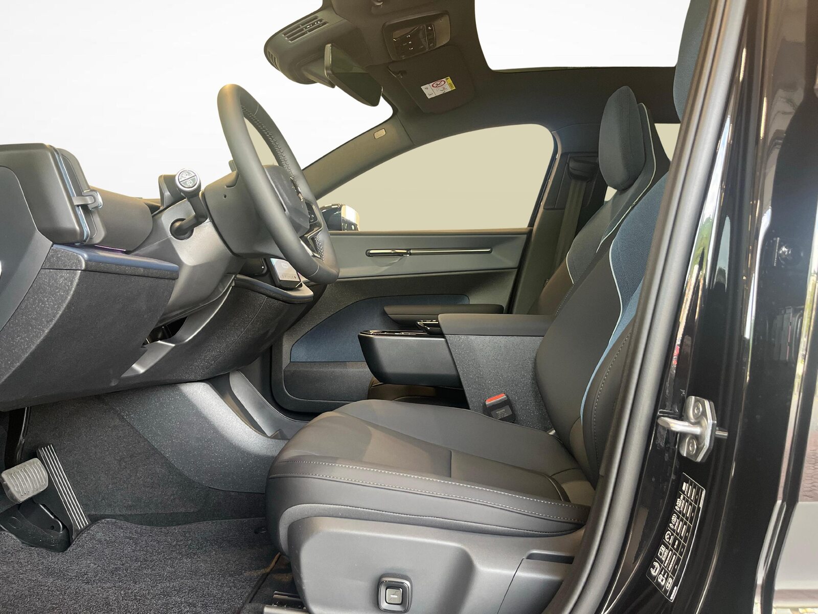 VOLVO EX30 E60 Twin Ultra Performance Sw. Black Ed. AWD, Electric, New car, Automatic - 6
