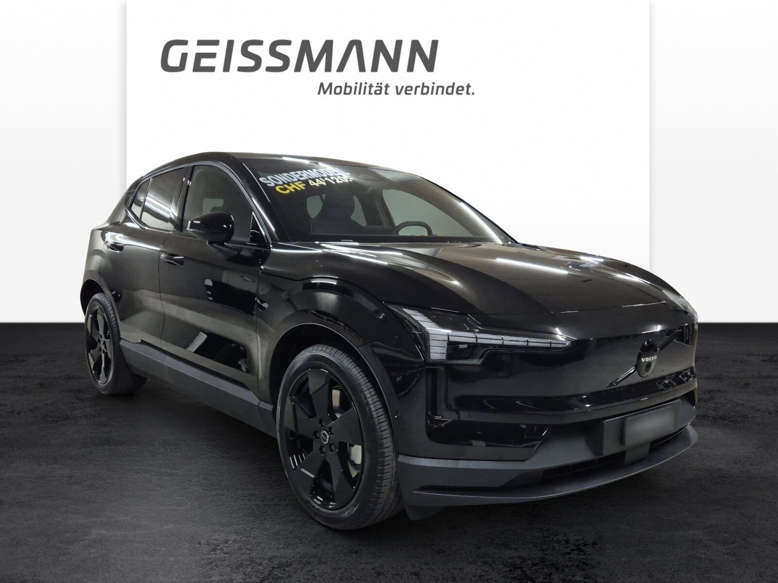 VOLVO EX30 P8 Ultra XCENTRIC Black Edition AWD, Elektro, Neuwagen, Automatik - 2
