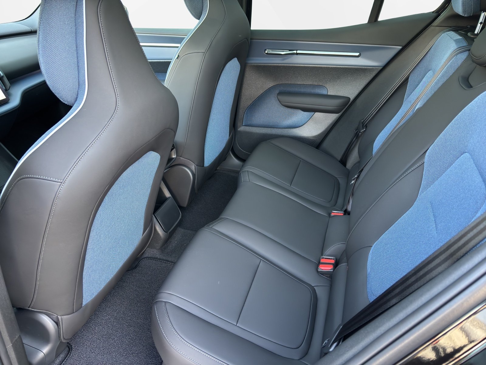 VOLVO EX30 CC E60 Twin Performance AWD, Electric, New car, Automatic - 5