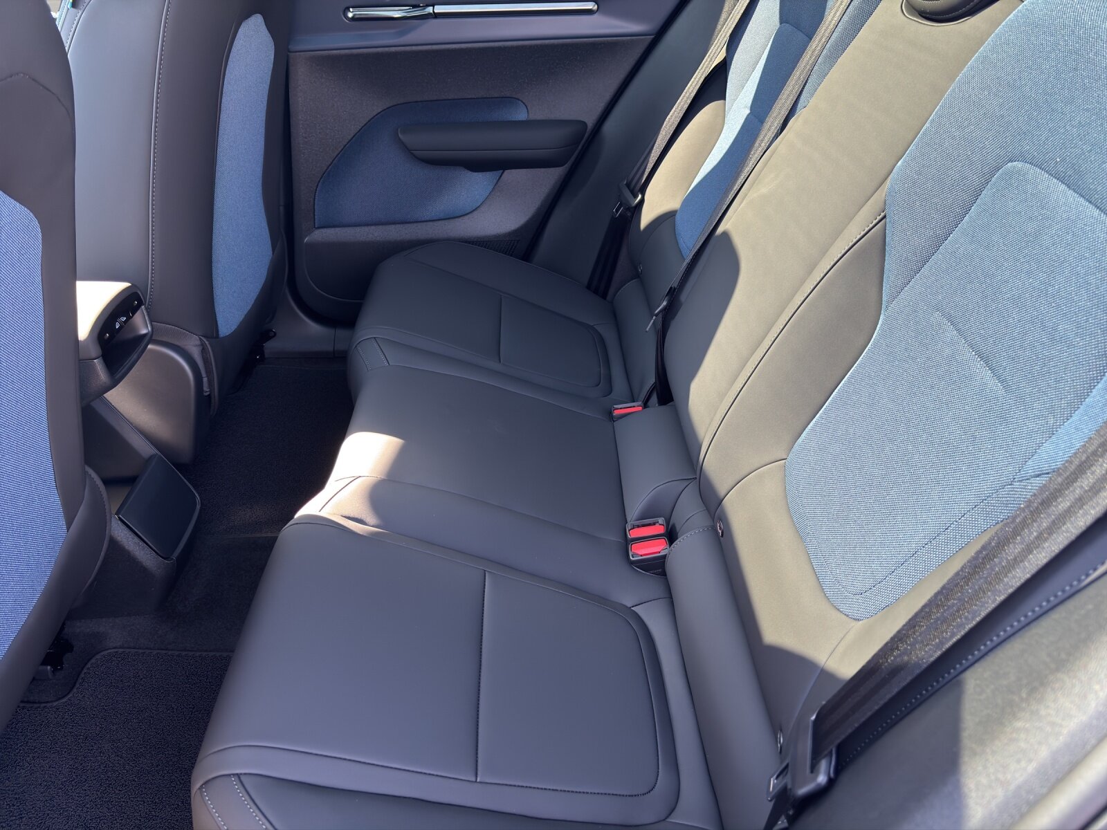 VOLVO EX30 E60 Twin Ultra Performance Sw. Black Ed. AWD, Electric, New car, Automatic - 4