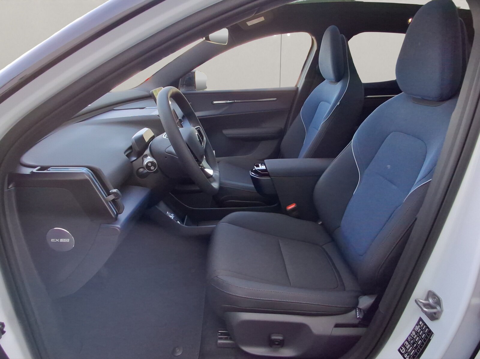VOLVO EX30 CC E60 Twin Performance AWD, Elektro, Neuwagen, Automatik - 4