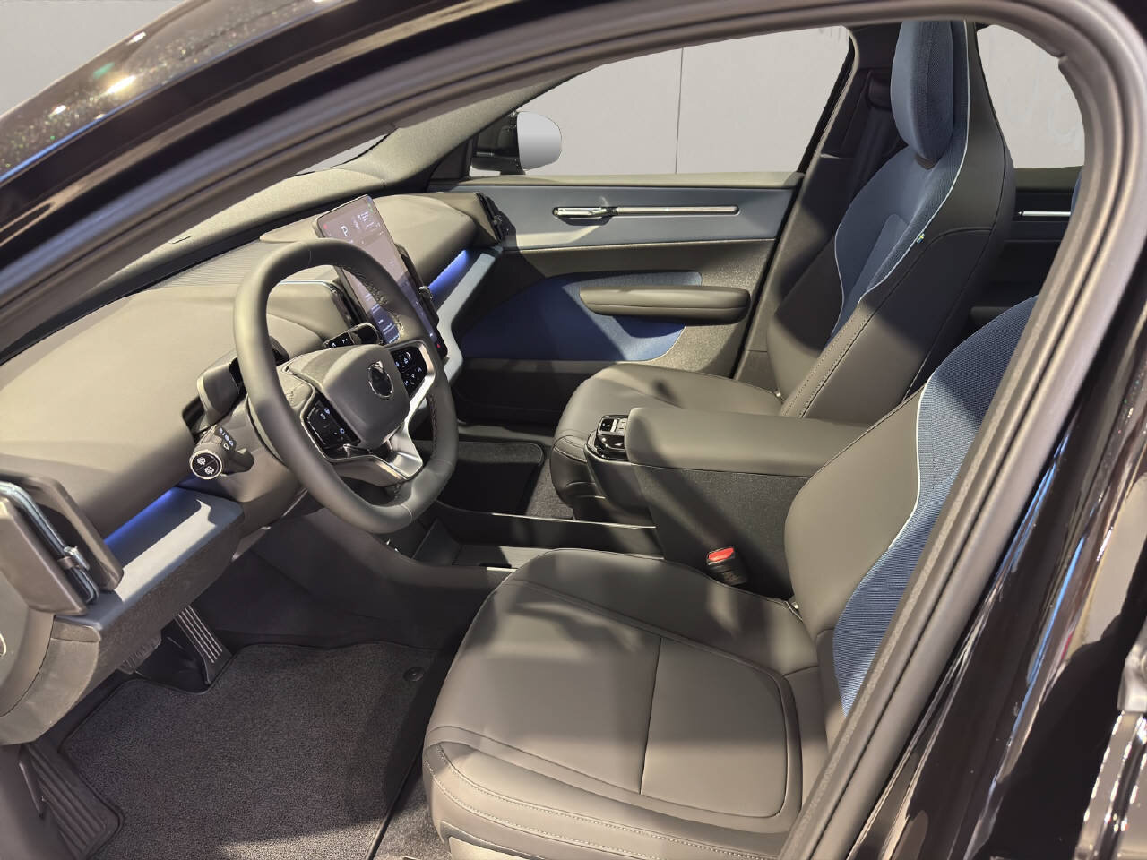 VOLVO EX30 CC E60 Twin Performance AWD, Electric, New car, Automatic - 5