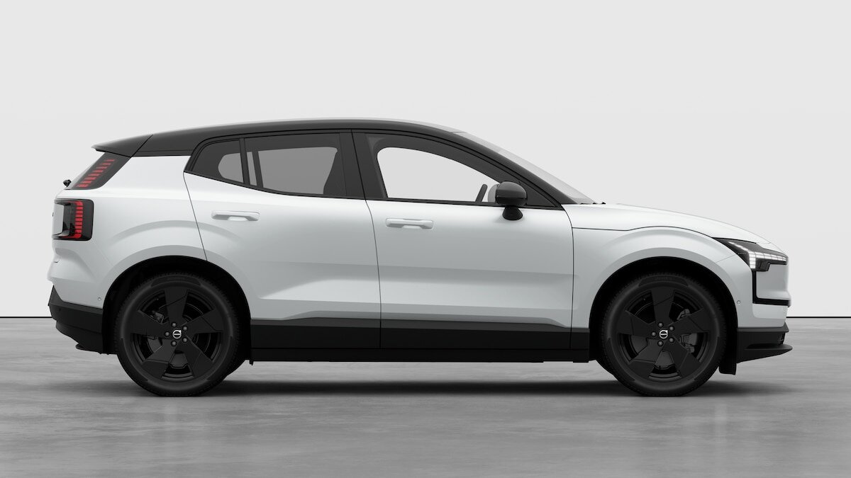 VOLVO EX30 P8 Ultra XCENTRIC Black Edition AWD, Electric, New car, Automatic - 4