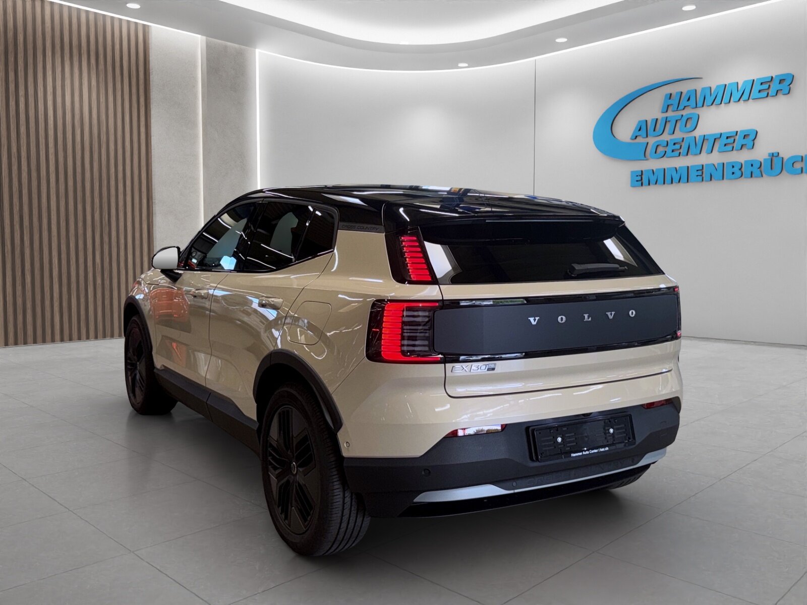 VOLVO EX30 CC E60 Twin Performance AWD, Elettrica, Auto nuove, Automatico - 3