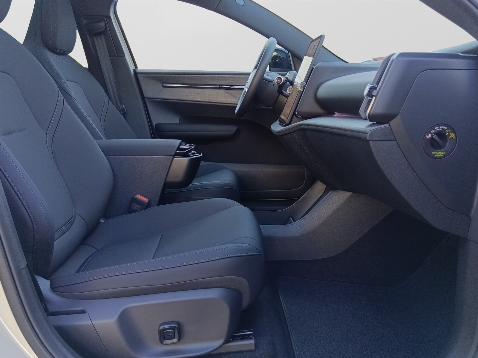 VOLVO EX30 CC P8 Ultra AWD, Elettrica, Auto nuove, Automatico - 7