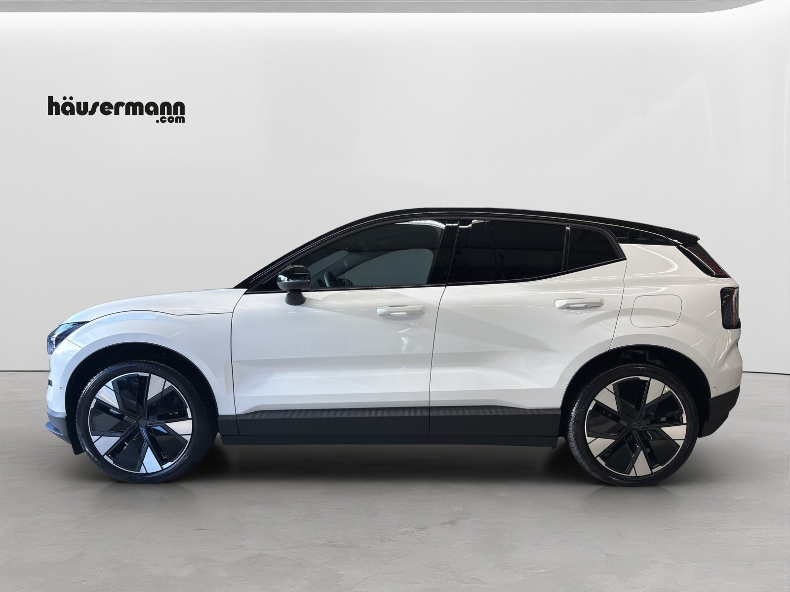 VOLVO EX30 P8 Ultra AWD, Electric, New car, Automatic - 2