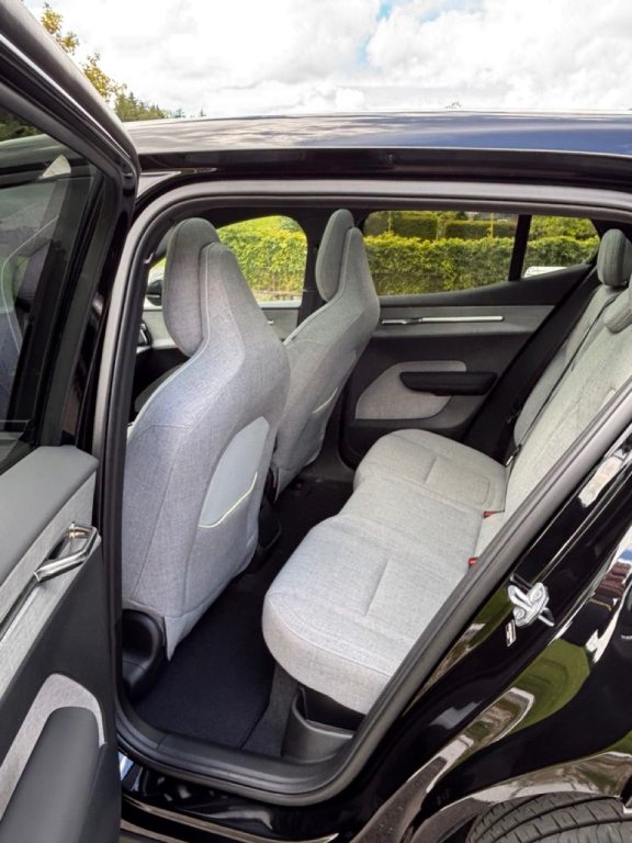 VOLVO EX 30 E60 Ultra, Elektro, Neuwagen, Automatik - 7