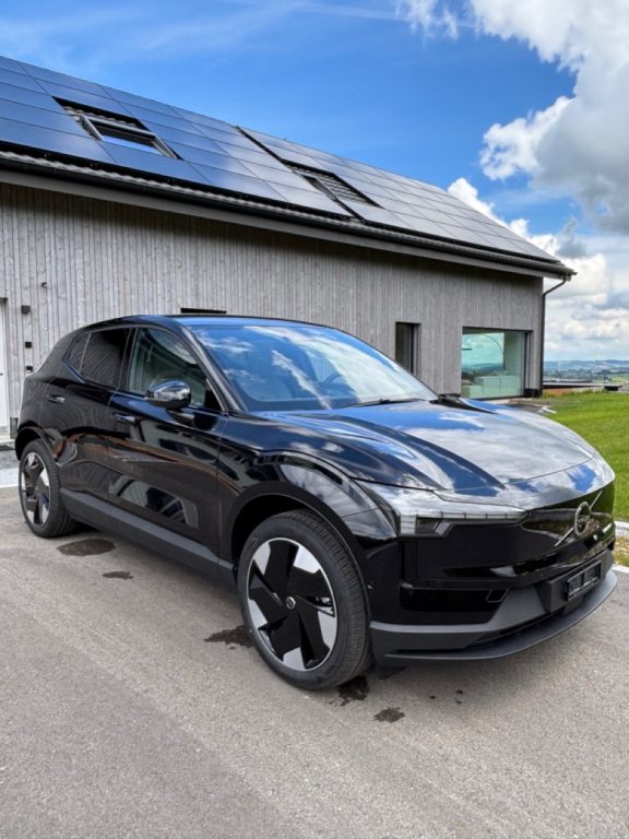 VOLVO EX 30 E60 Ultra