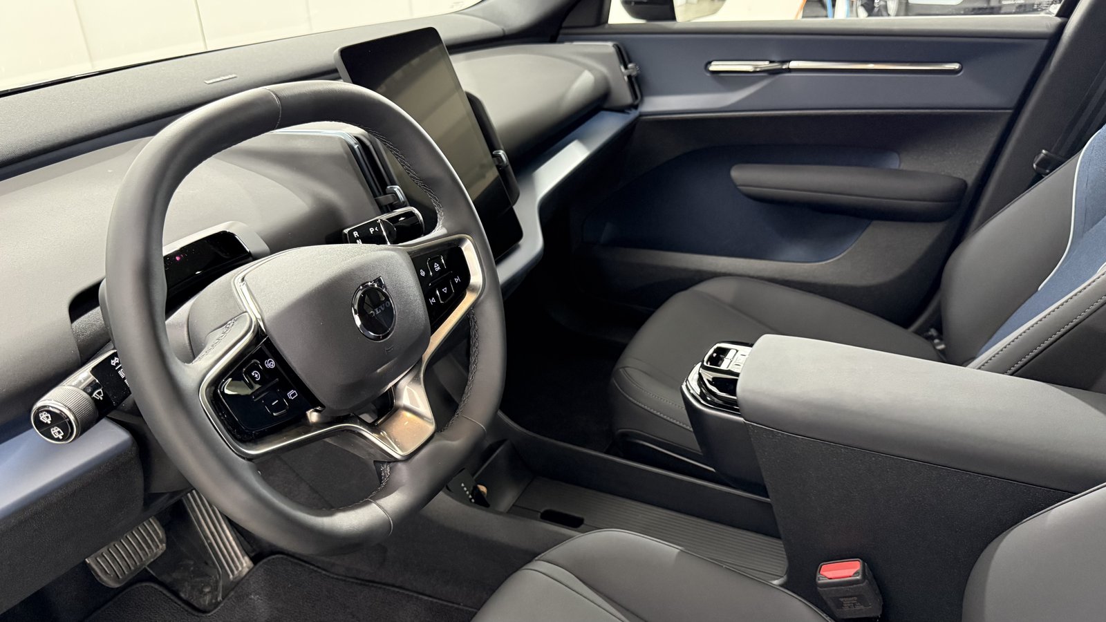 VOLVO EX30 E60 Twin Ultra Performanc, Elettrica, Occasioni / Usate, Automatico - 4