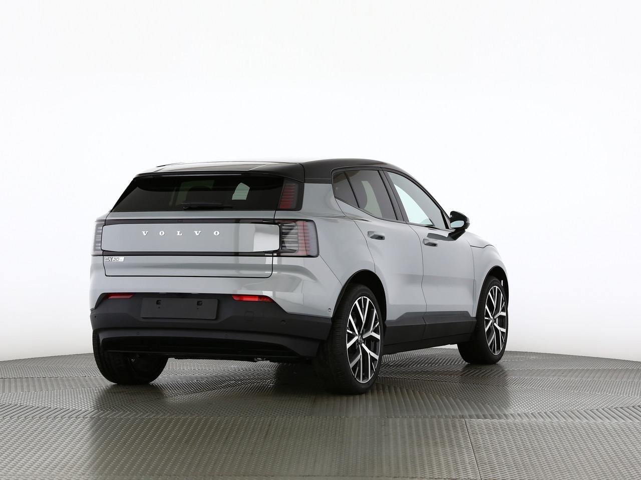 VOLVO EX30 E60 Twin Ultra Performance AWD, Électrique, Occasion / Utilisé, Automatique - 2