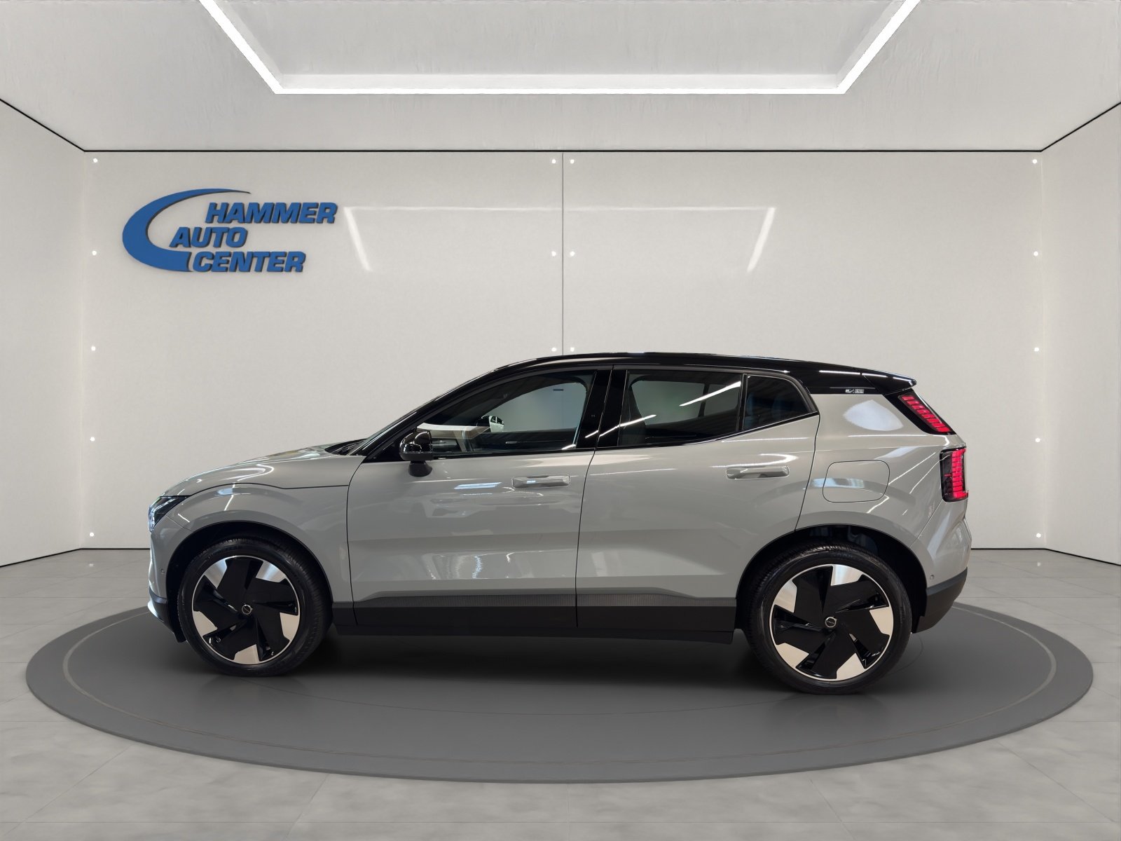 VOLVO EX30 E60 Twin Ultra Performance AWD, Elektro, Occasion / Gebraucht, Automatik - 2
