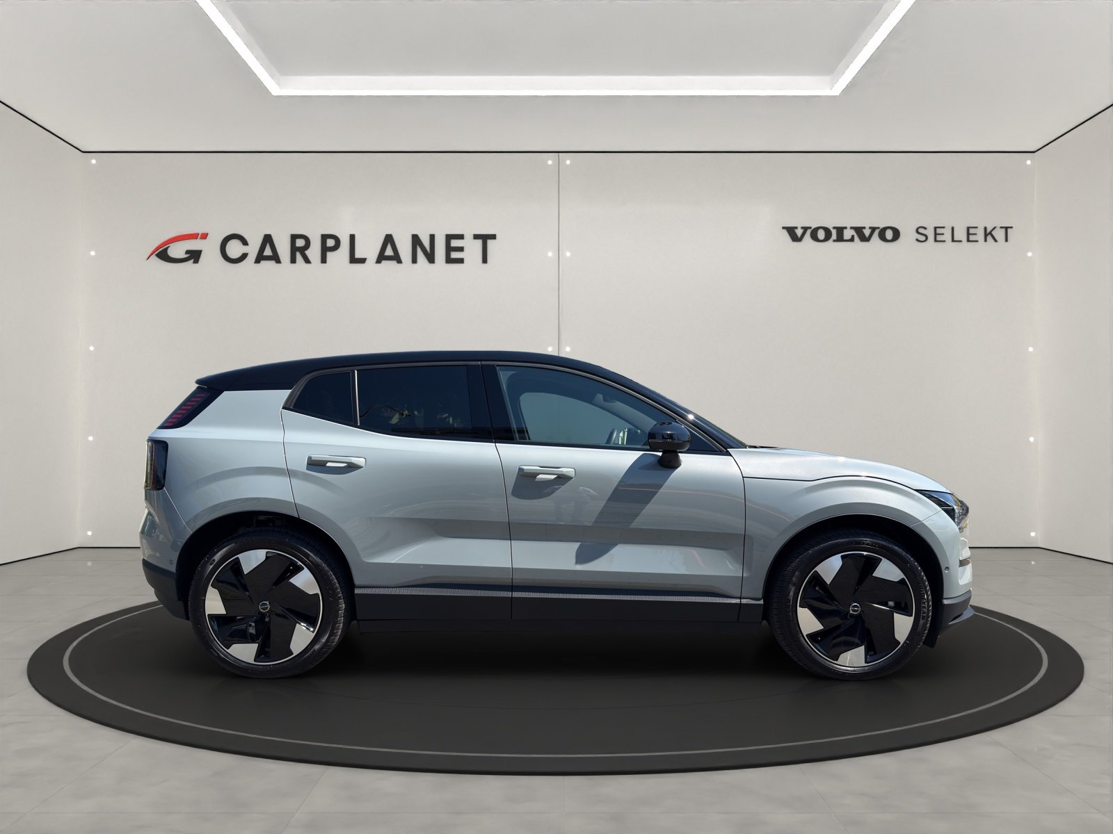 VOLVO EX30 E60 Twin Ultra Performance AWD, Elektro, Occasion / Gebraucht, Automatik - 2