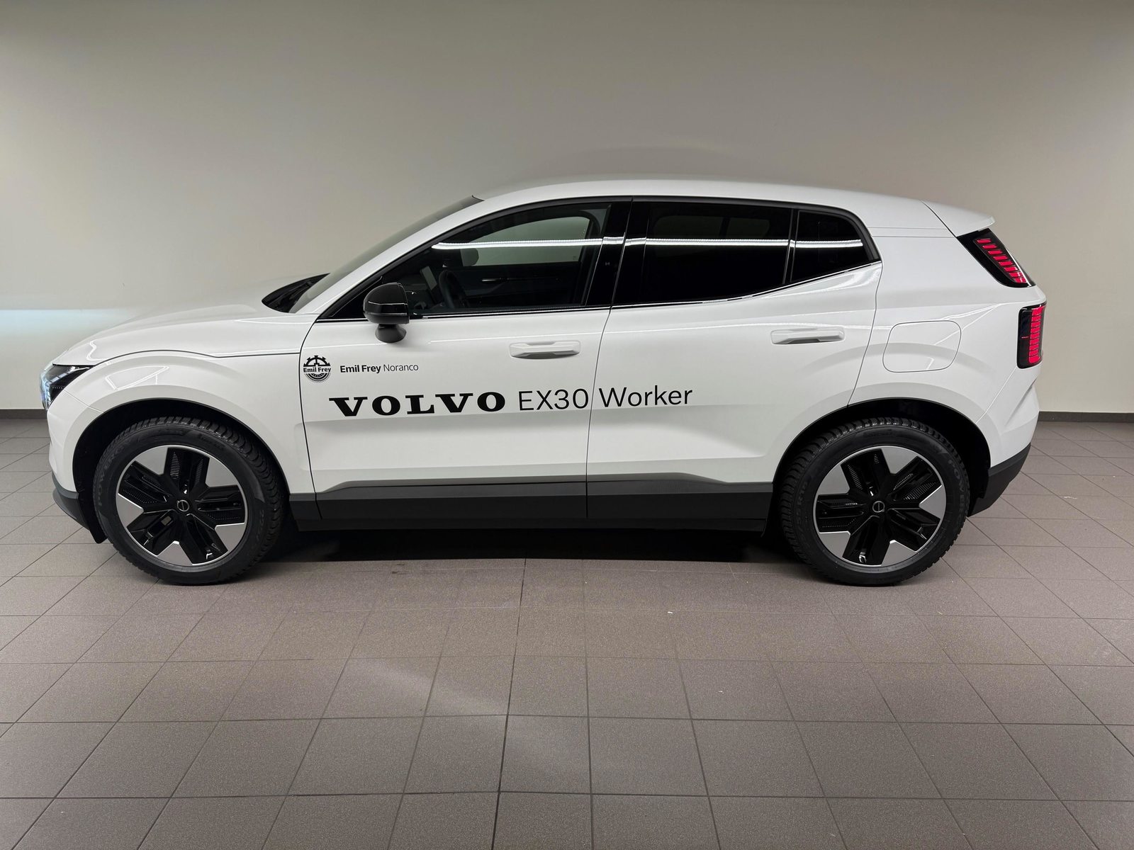 VOLVO EX30 E60 Core, Electric, Second hand / Used, Automatic - 3