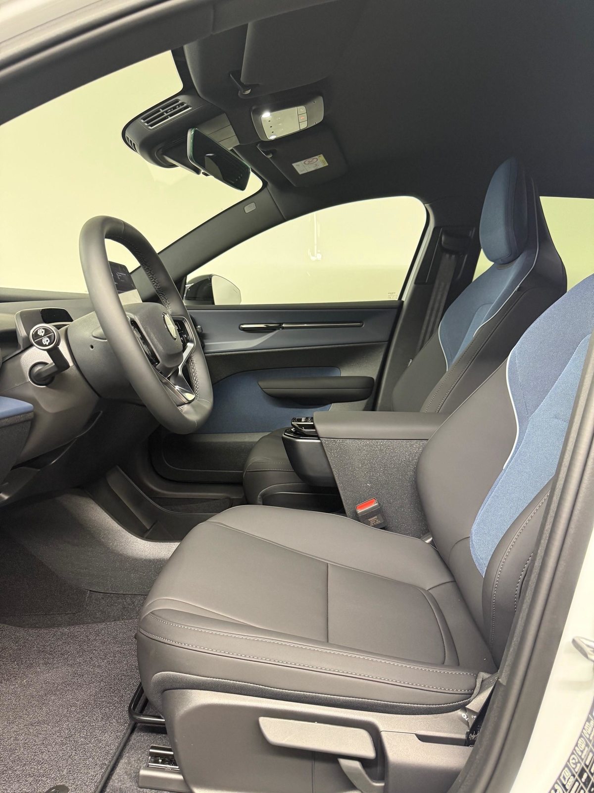VOLVO EX30 E60 Core, Electric, Second hand / Used, Automatic - 6