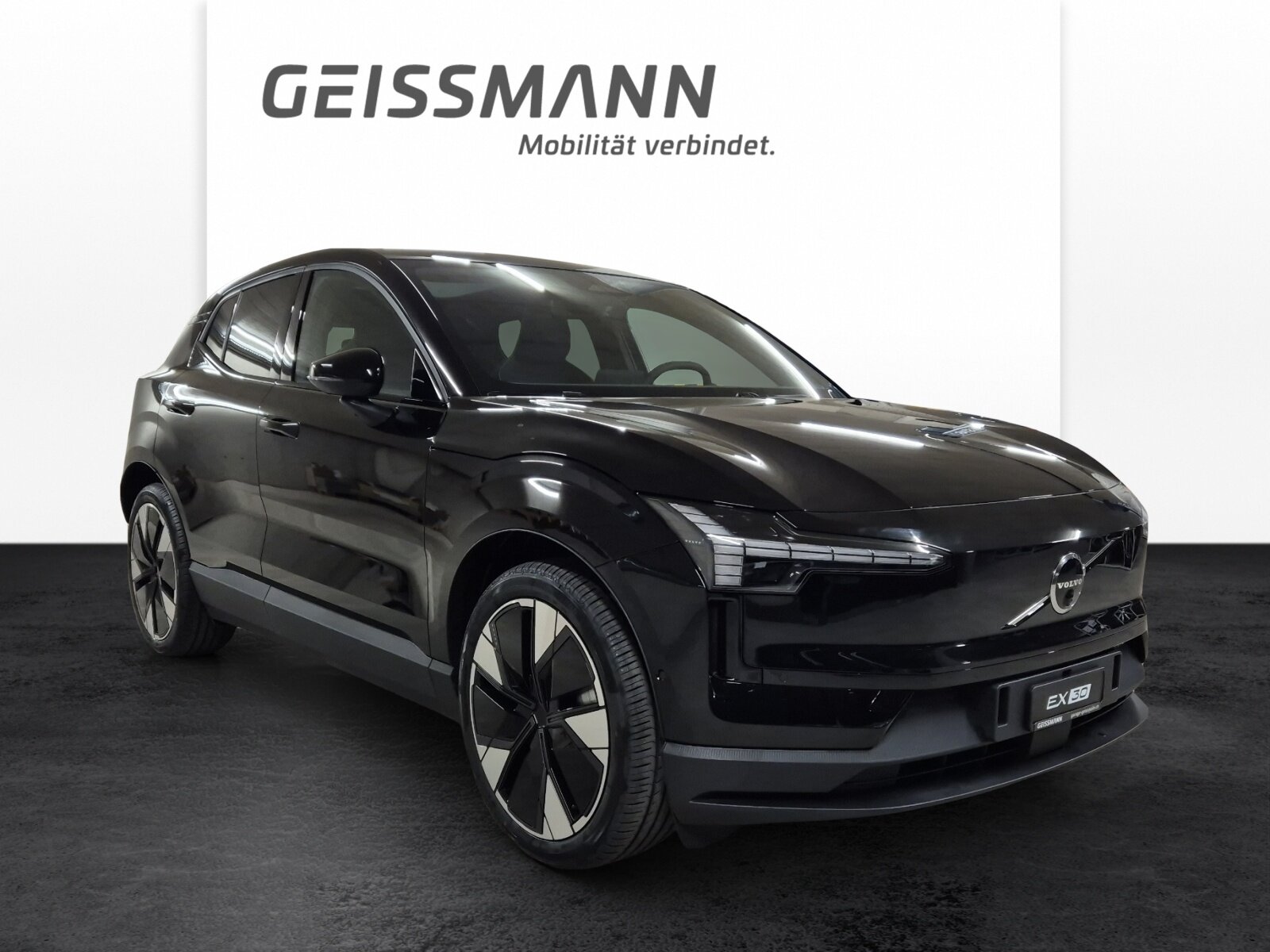 VOLVO EX30 E60 Twin Ultra Performance AWD, Elektro, Occasion / Gebraucht, Automatik - 2