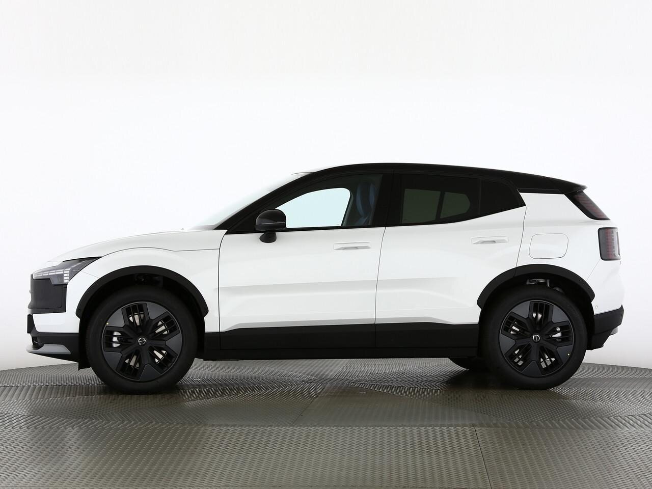 VOLVO EX30 CC P8 Ultra AWD, Elektro, Occasion / Gebraucht, Automatik - 3
