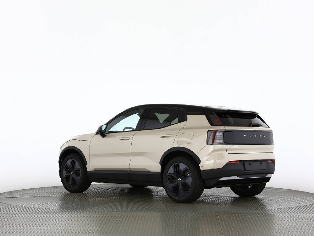 VOLVO EX30 CC Cross Country E60 Twin Performance AWD, Elettrica, Auto dimostrativa, Automatico - 3