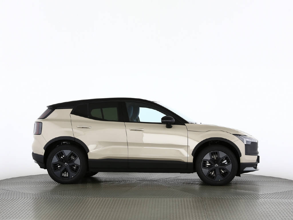 VOLVO EX30 CC Cross Country E60 Twin Performance AWD, Elettrica, Auto dimostrativa, Automatico - 6