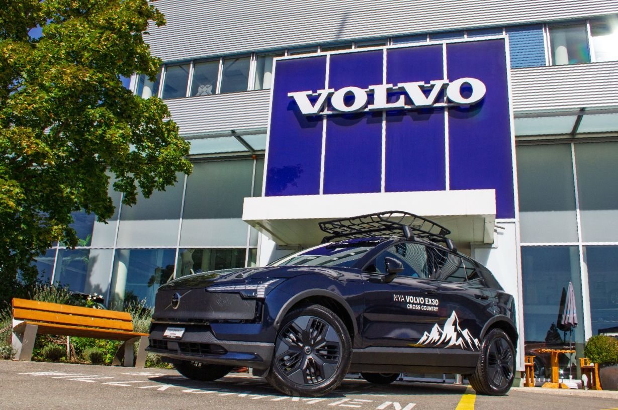 VOLVO EX30 Cross Country E60 69kWh Twin Performance AWD, Électrique, Voiture de démonstration, Automatique - 3
