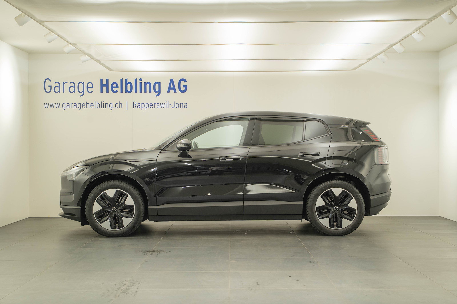 VOLVO EX30 E60 Core, Electric, Ex-demonstrator, Automatic - 3