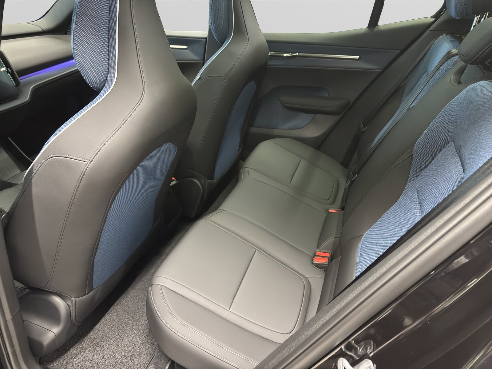 VOLVO EX30 CC E60 Cross Country Twin Performance AWD, Elettrica, Auto dimostrativa, Automatico - 5