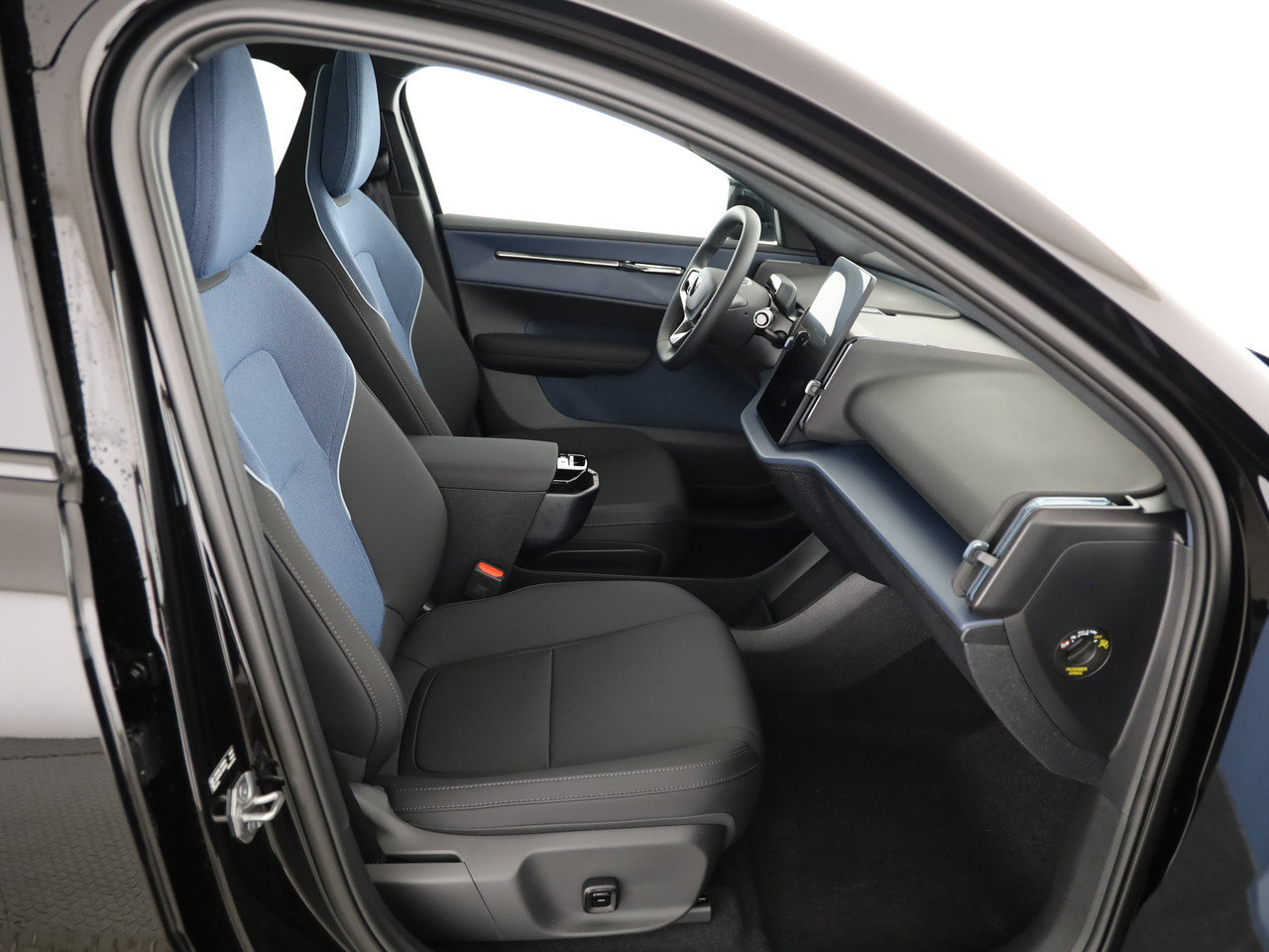 VOLVO EX30 CC E60 Twin Performance AWD, Elettrica, Auto dimostrativa, Automatico - 5