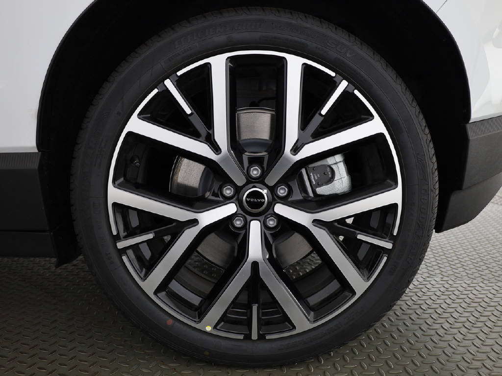 VOLVO EX30 P8 Plus AWD, Elektro, Vorführwagen, Automatik - 4