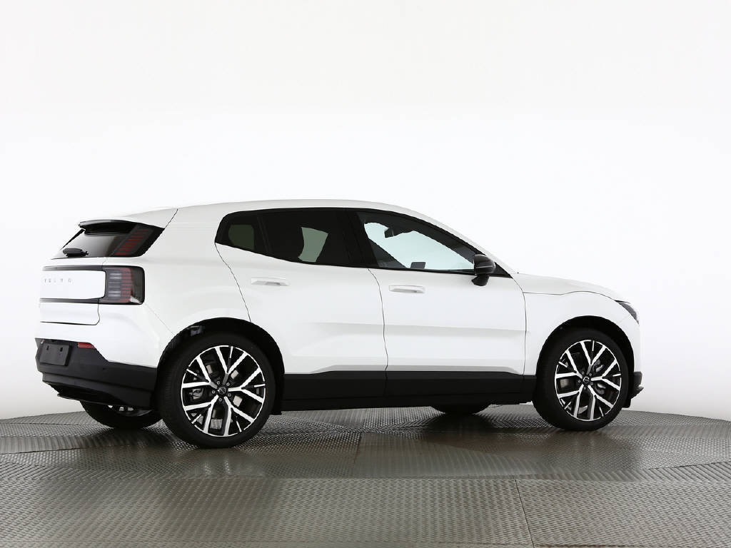 VOLVO EX30 P8 Plus AWD, Elektro, Vorführwagen, Automatik - 6