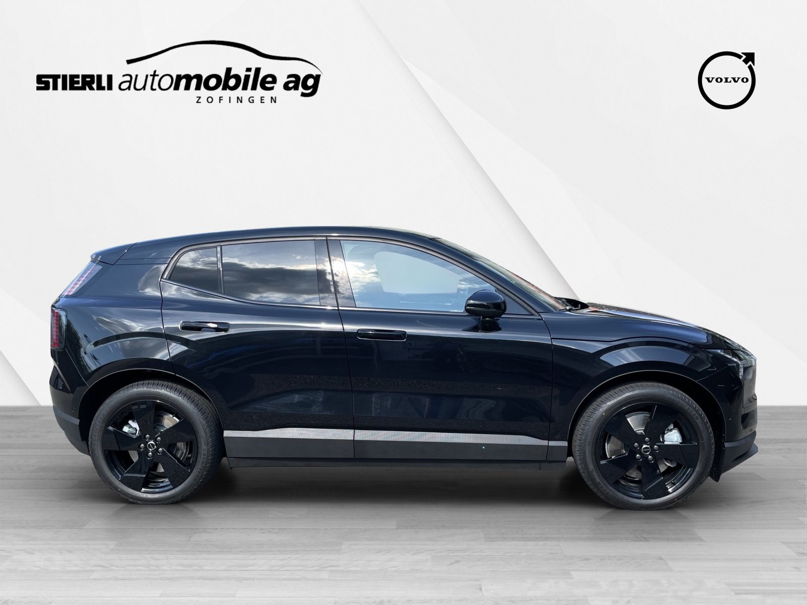 VOLVO EX30 E60 Twin Ultra Performance Sw. Black Ed. AWD, Electric, Ex-demonstrator, Automatic - 4