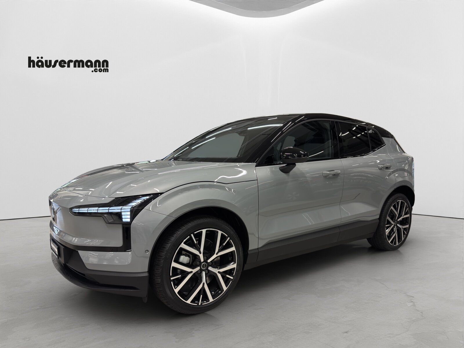 VOLVO EX30 P8 Ultra AWD