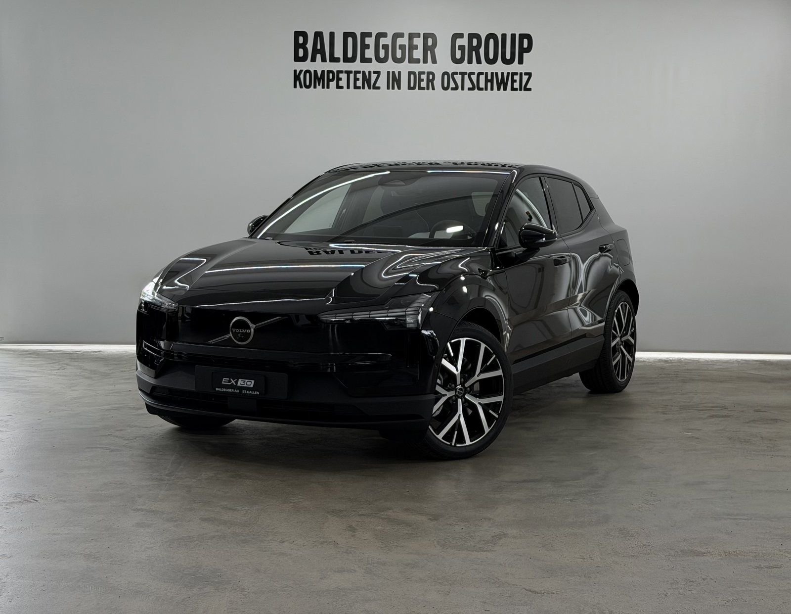 VOLVO EX 30