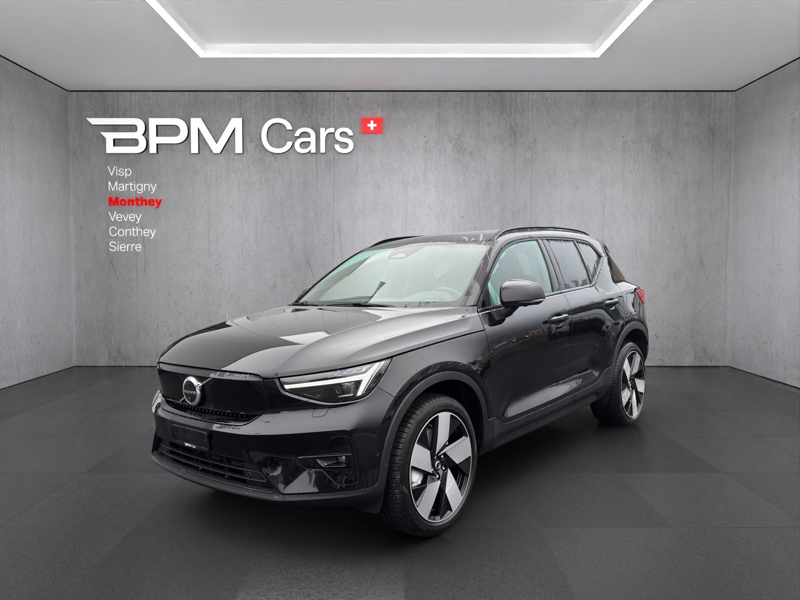 VOLVO EX40 82kWh Twin Motor AWD Ultra Xcentric Edition