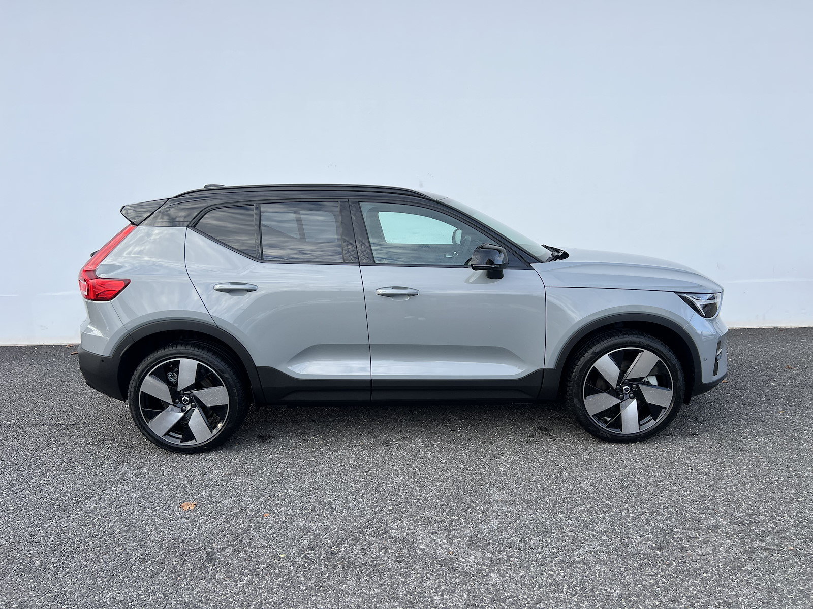 VOLVO EX40 Twin XCENTRIC Edition AWD, Elettrica, Auto nuove, Automatico - 4