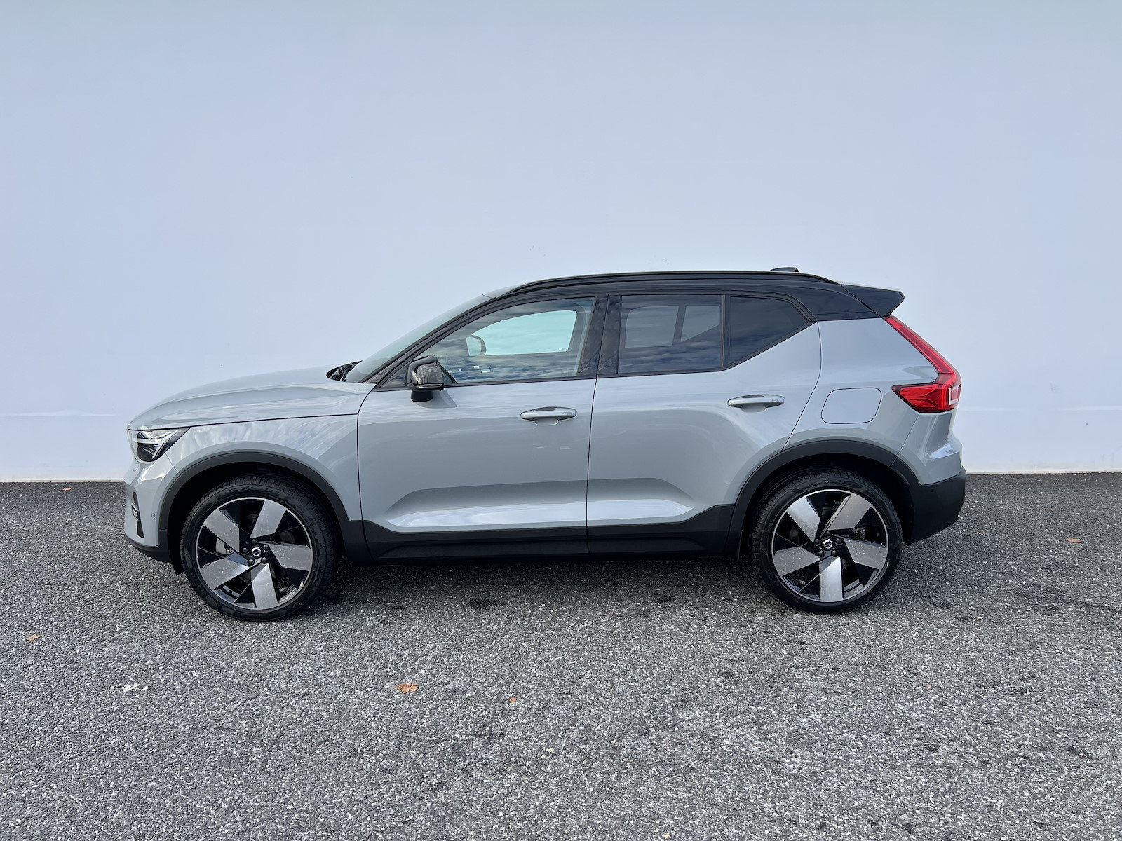 VOLVO EX40 Twin XCENTRIC Edition AWD, Elettrica, Auto nuove, Automatico - 5