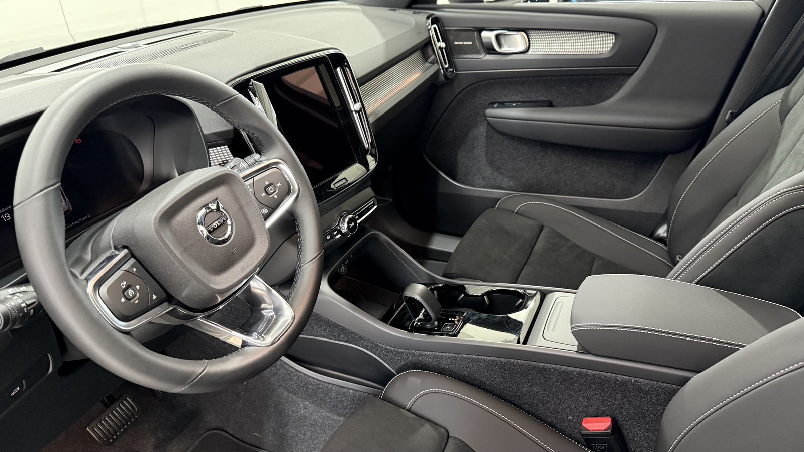 VOLVO EX40 Twin Ultra AWD, Elektro, Neuwagen, Automatik - 4