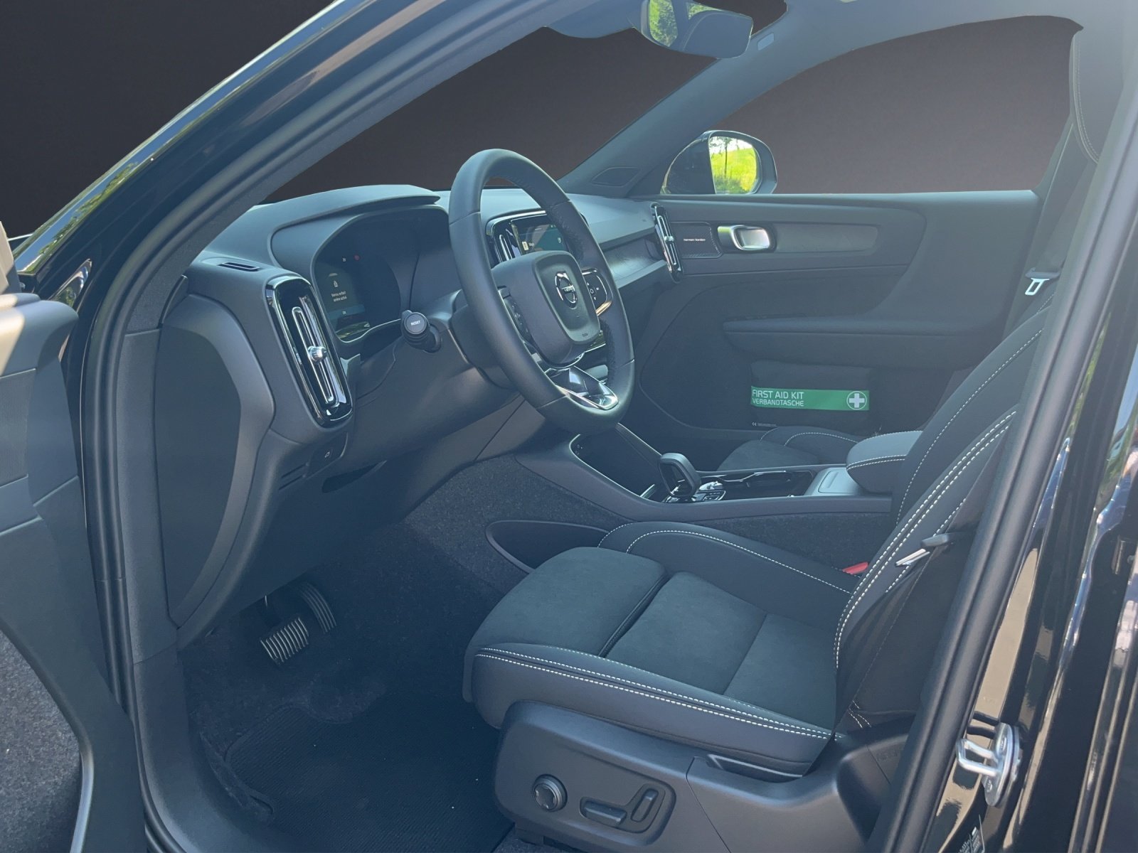 VOLVO EX40 82kWh Twin Motor Performance AWD Black Edition, Elettrica, Auto nuove, Automatico - 6
