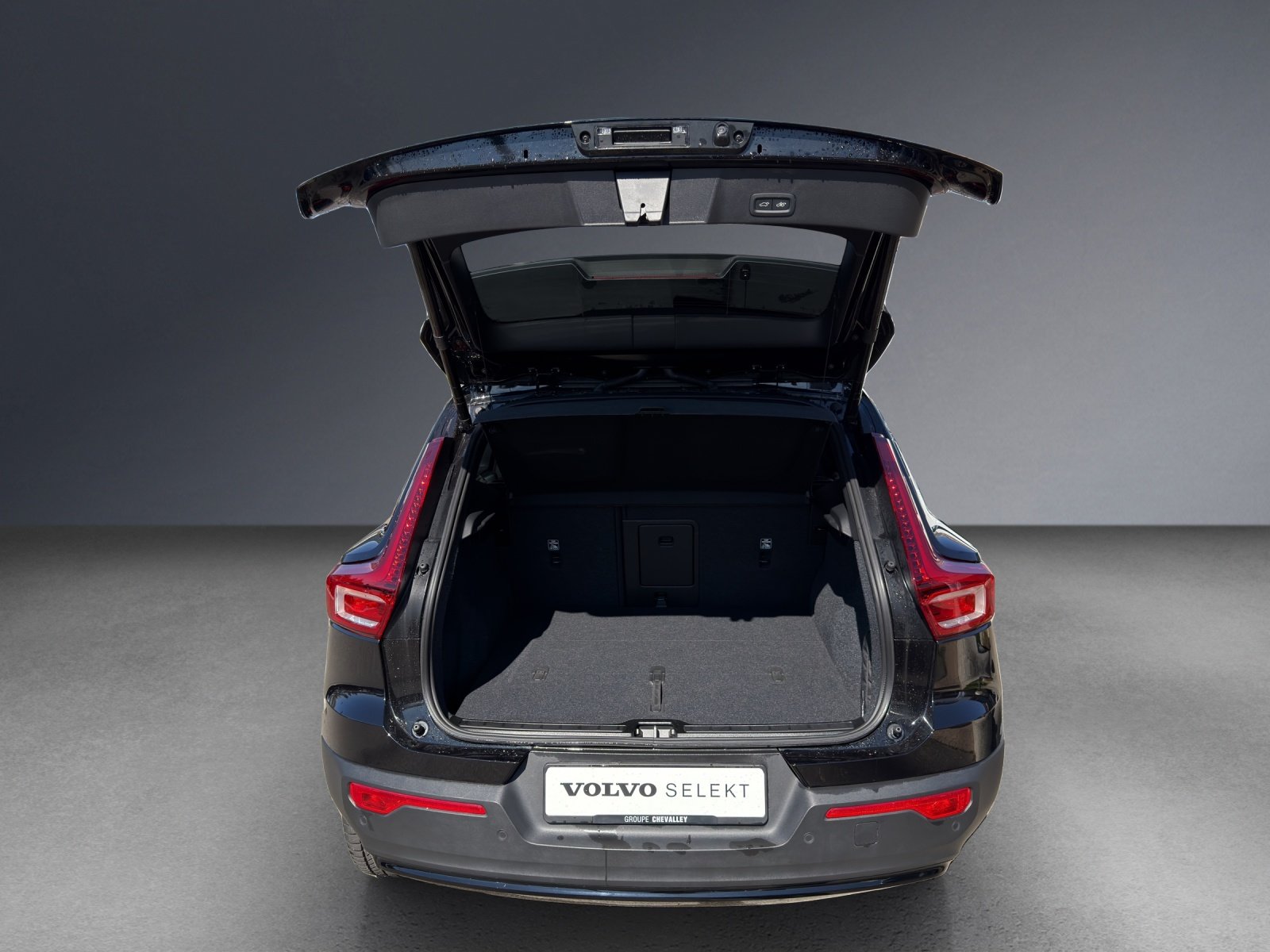 VOLVO EX40 82kWh Twin Motor Performance AWD Xcentric Black E, Electric, Second hand / Used, Automatic - 6